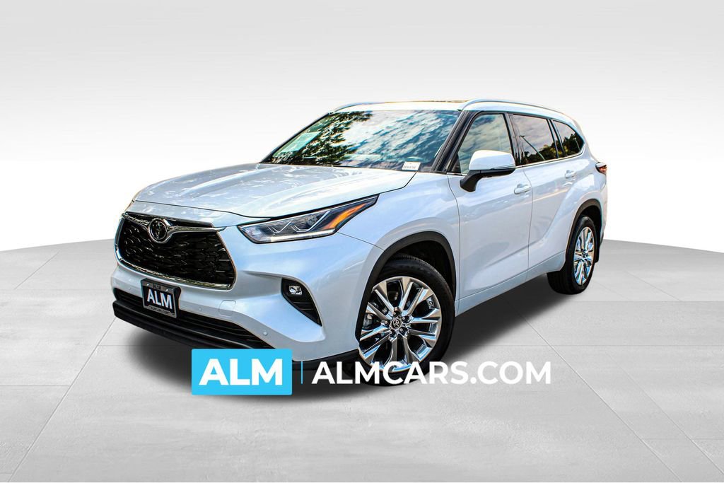Used 2024 Toyota Highlander Limited