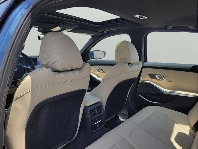 New 2026 BMW 330i xDrive Sedan AWD/4WD image 15
