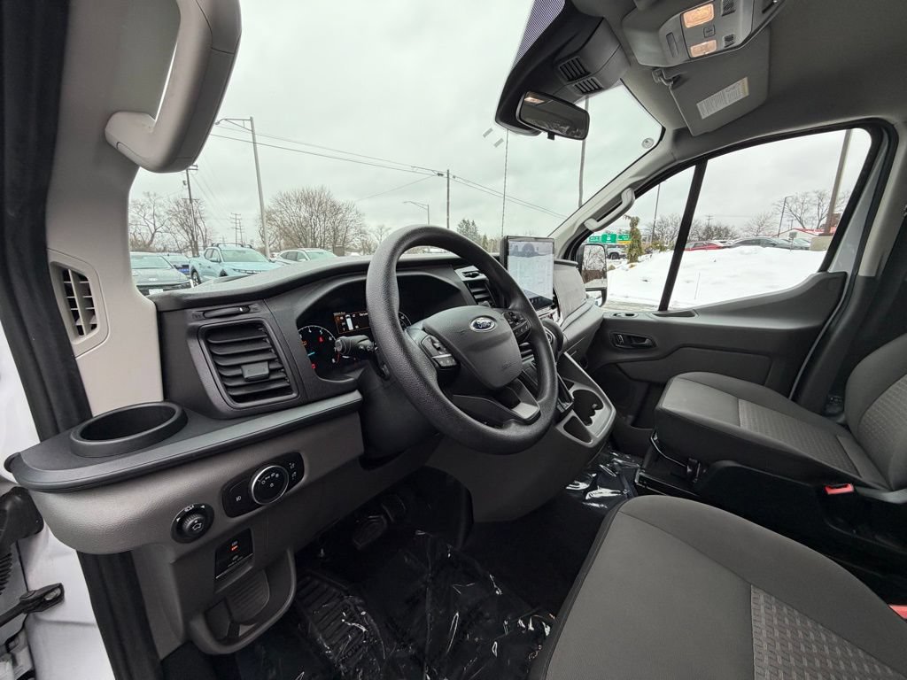 Used 2023 Ford Transit 350 XLT RWD image 4