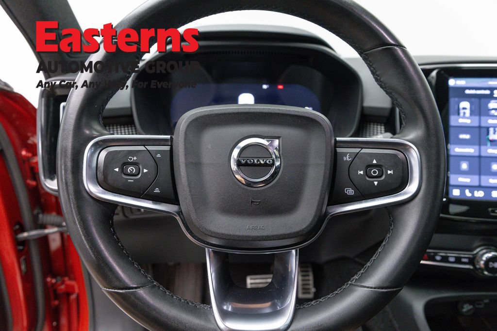 Used 2022 Volvo XC40 P8 Recharge Plus AWD/4WD image 10