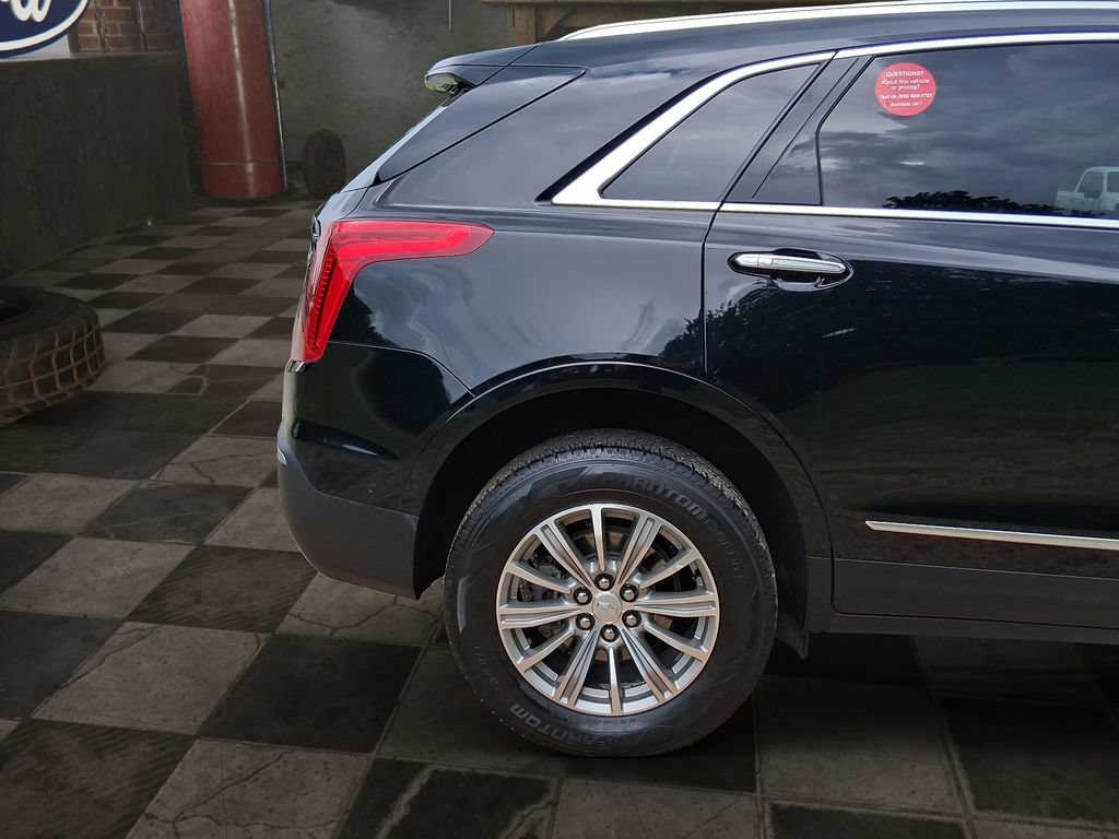 Used 2019 Cadillac XT5 Premium Luxury w/ Driver Assist Package FWD image 8