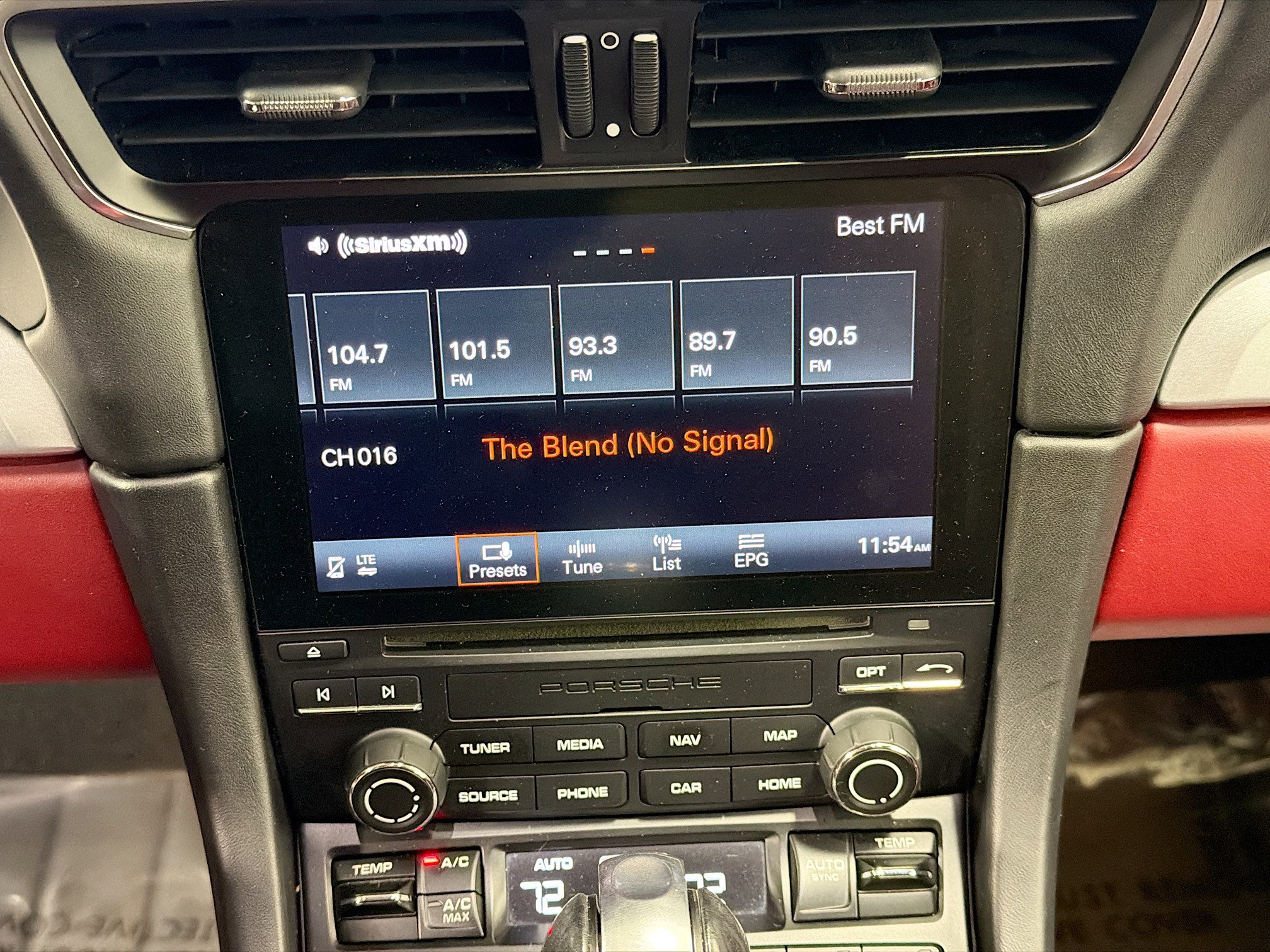 Used 2018 Porsche 911 Turbo S image 28