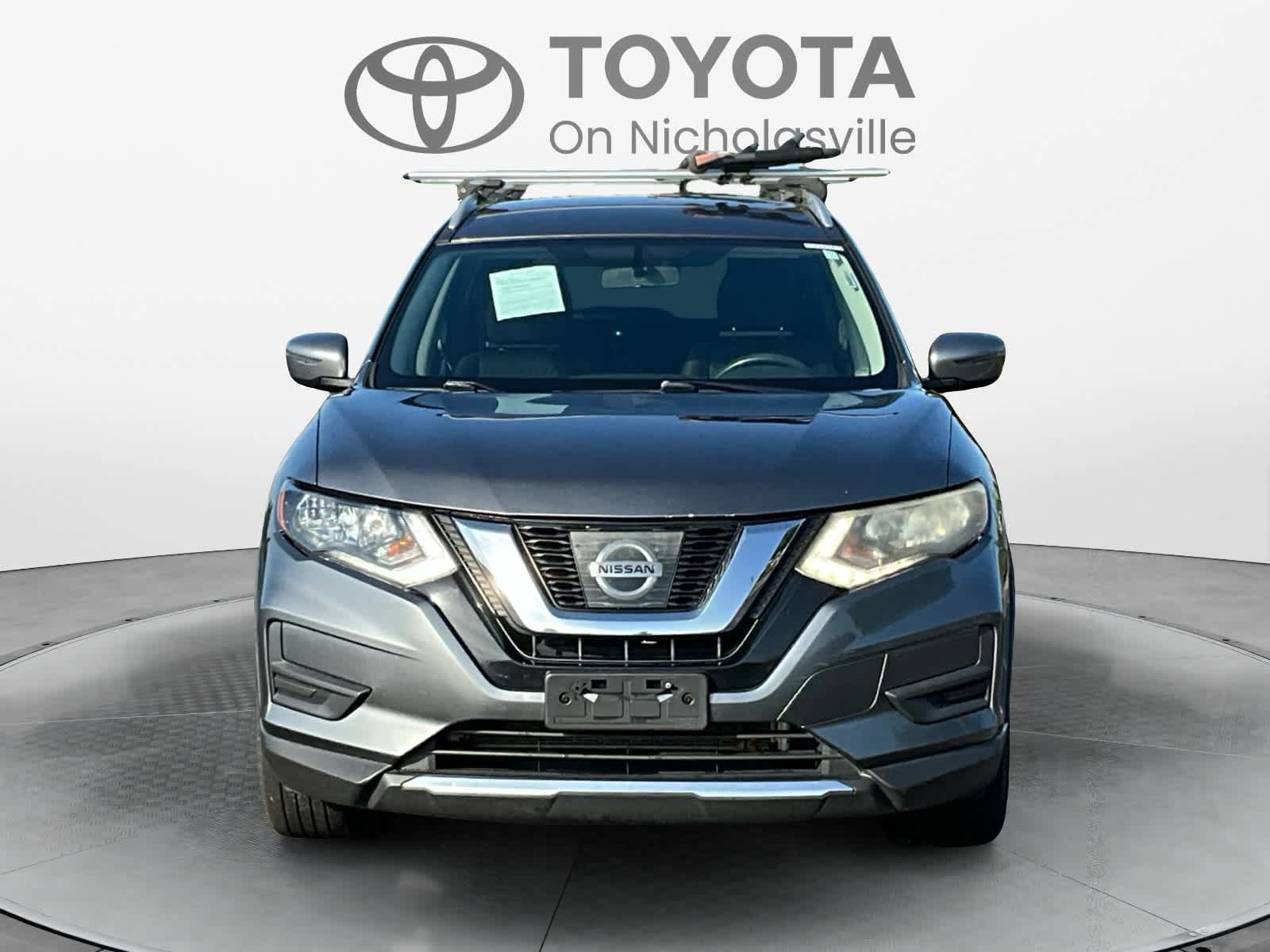 Used 2017 Nissan Rogue SV AWD/4WD image 8