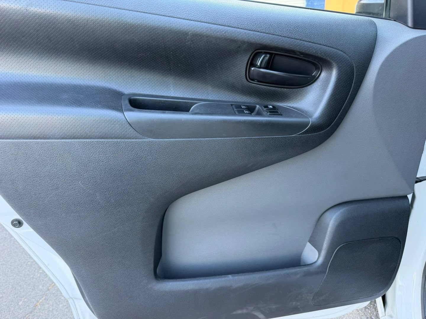 Used 2020 Nissan NV200 SV w/ Back Door Glass Package FWD image 9