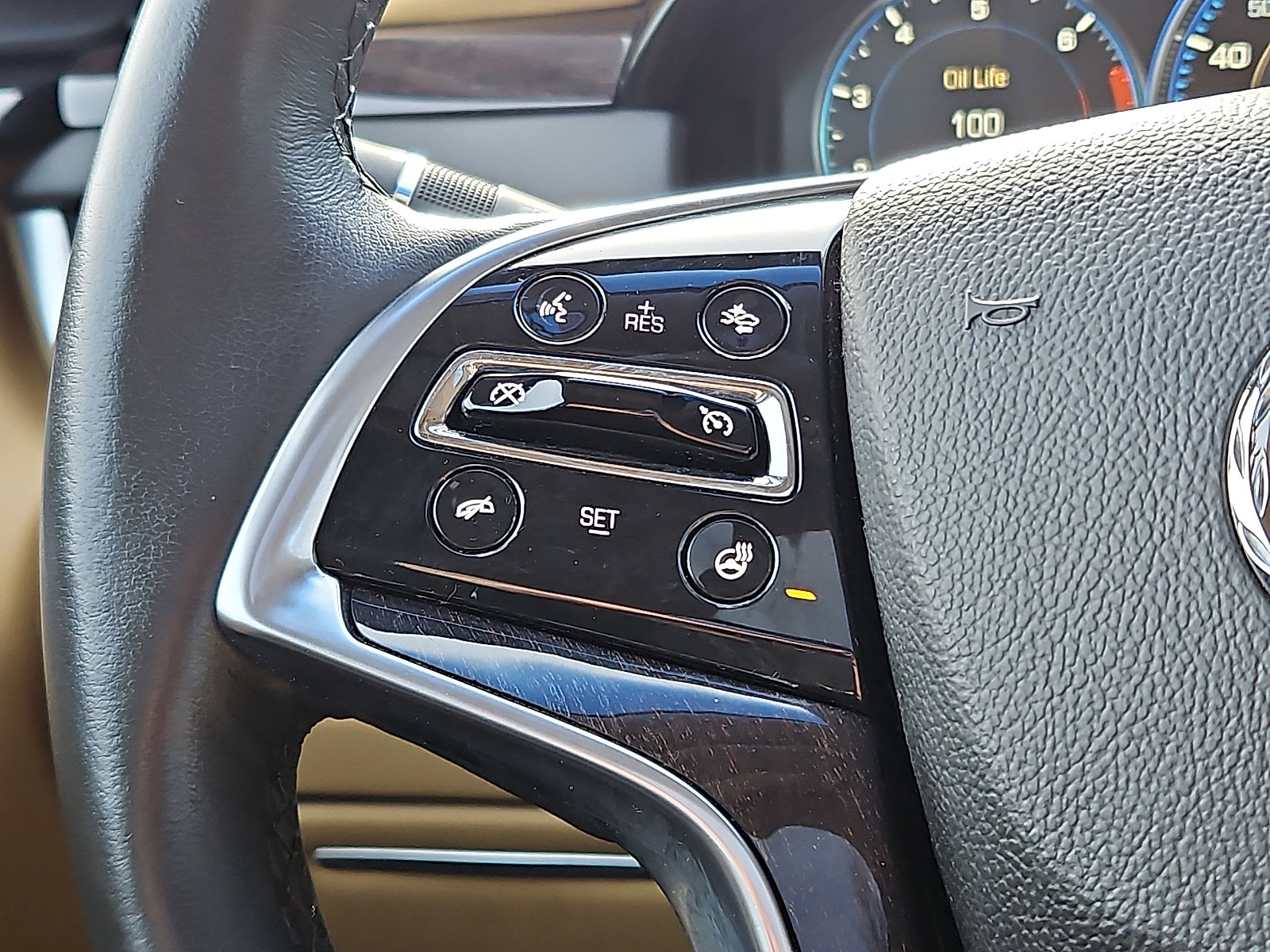 Used 2014 Cadillac XTS Premium image 22