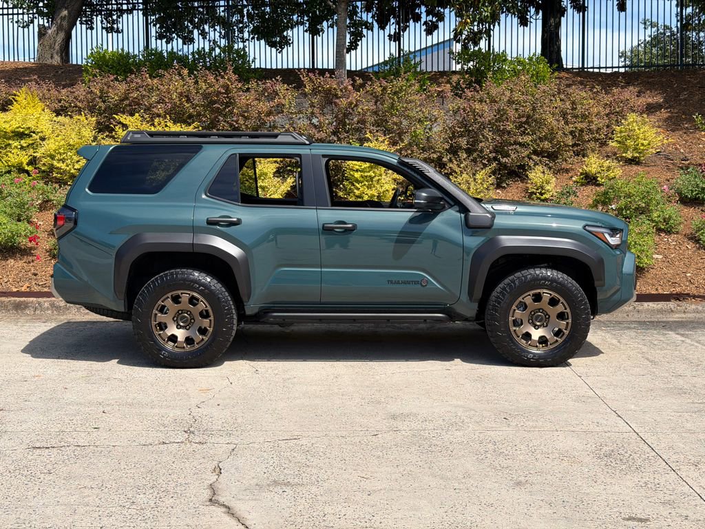 Used 2025 Toyota 4Runner Trailhunter AWD/4WD image 2