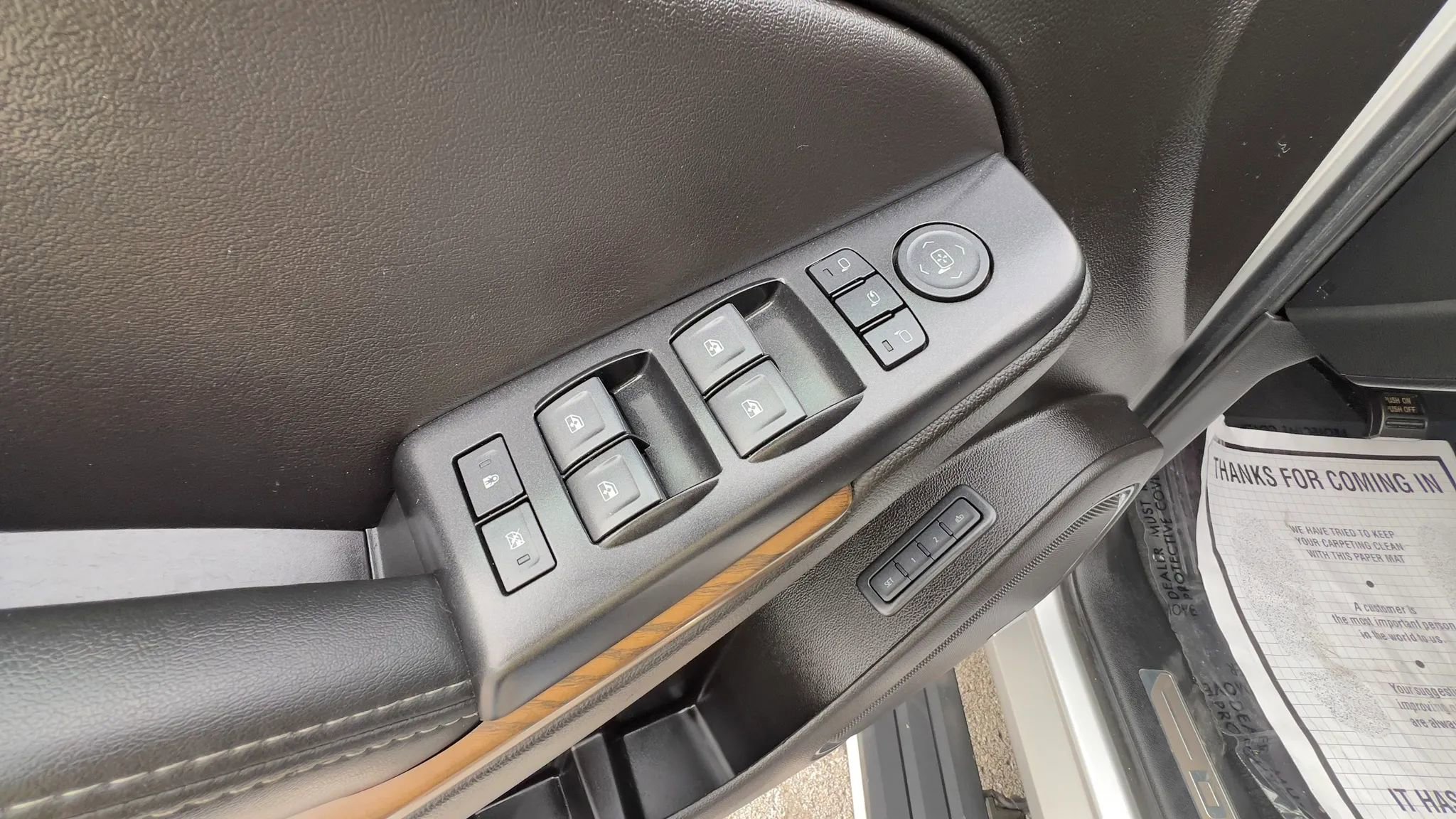 Used 2020 GMC Yukon XL Denali w/ Open Road Package image 20