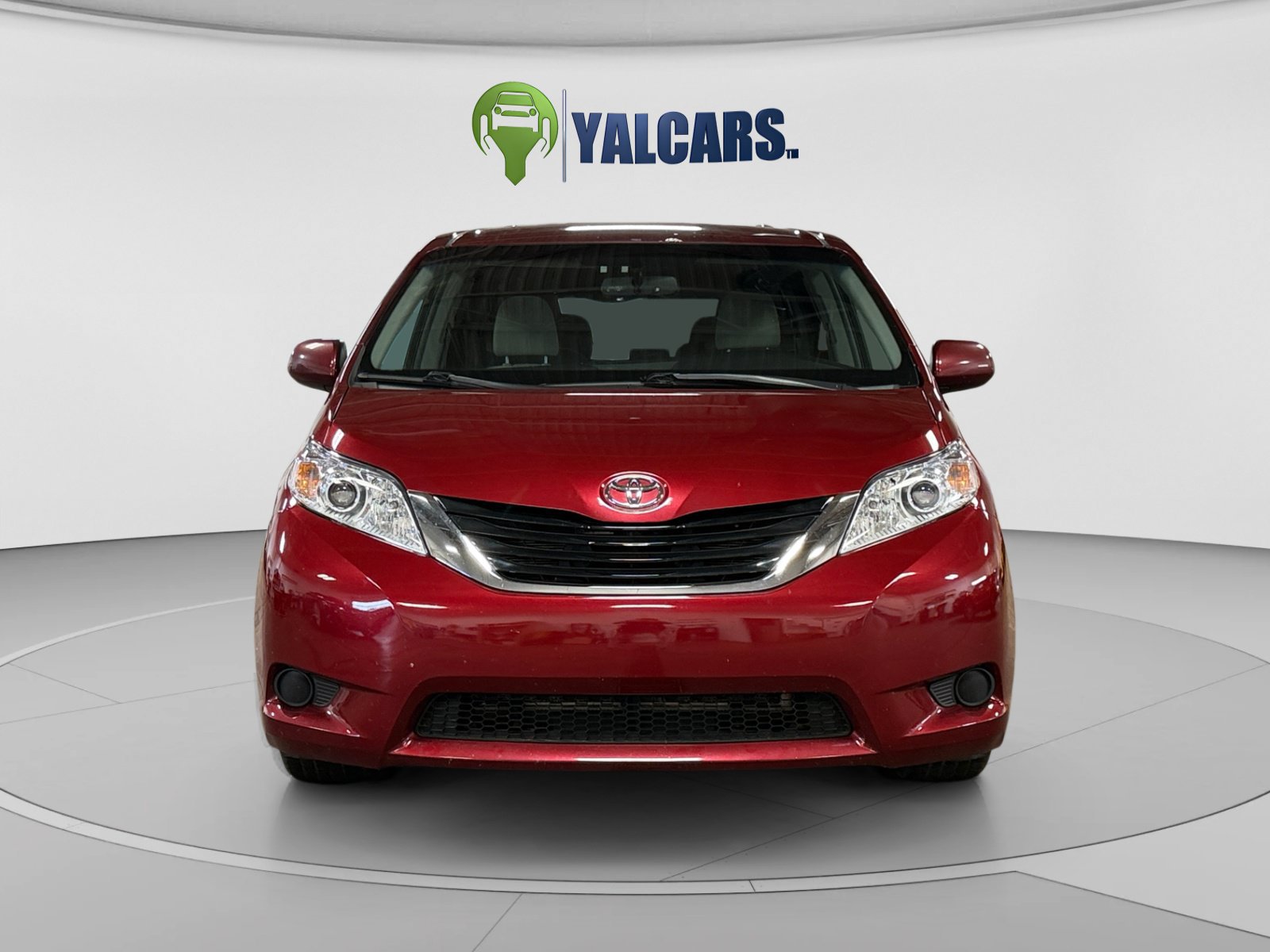 Used 2015 Toyota Sienna LE FWD image 8