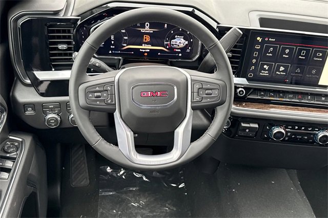 New 2026 GMC Sierra 1500 SLE w/ Preferred Package image 16