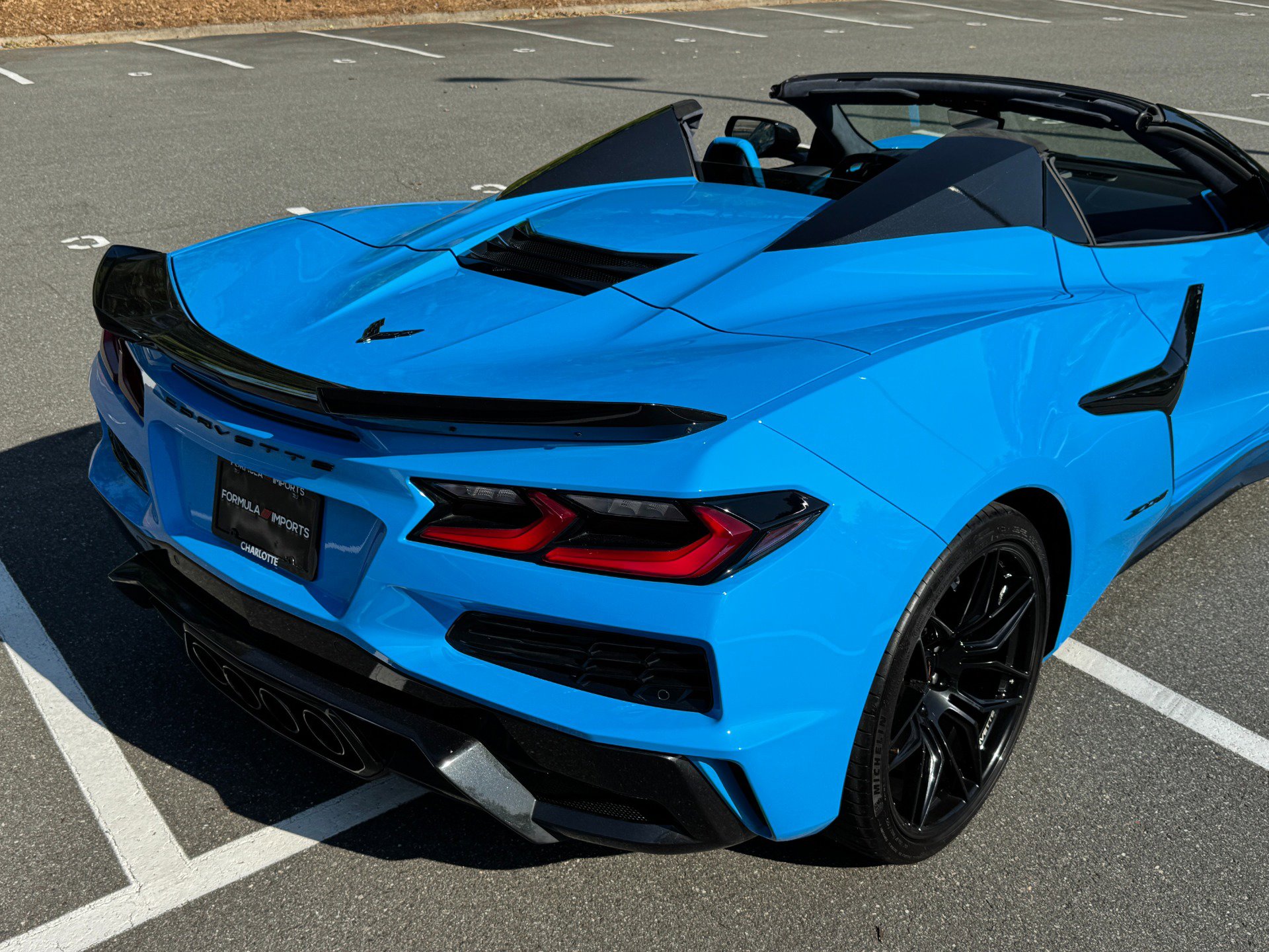 Used 2023 Chevrolet Corvette Z06 w/ Stealth Interior Trim Package RWD image 26
