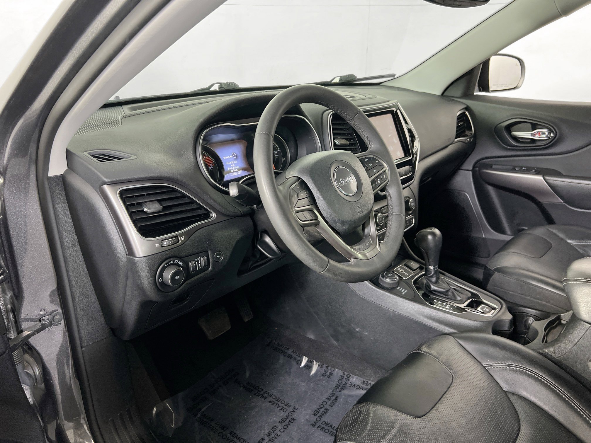 Used 2022 Jeep Cherokee Limited image 9