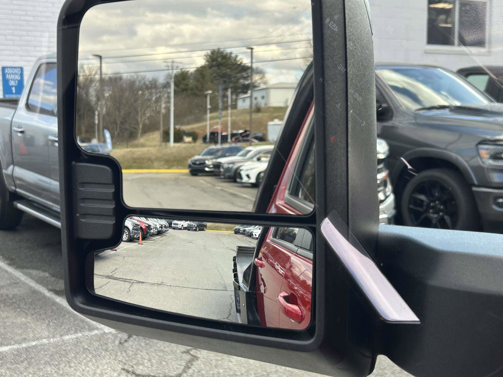 Used 2024 Chevrolet Silverado 3500 LT w/ Convenience Package image 24