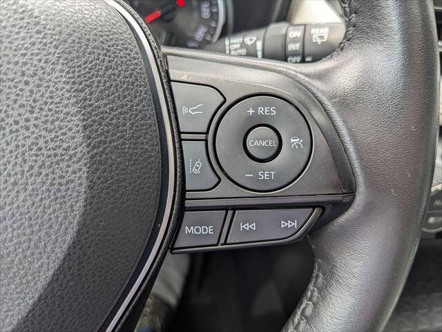 Used 2019 Toyota RAV4 XLE Premium w/ Cold Weather Package AWD/4WD image 27