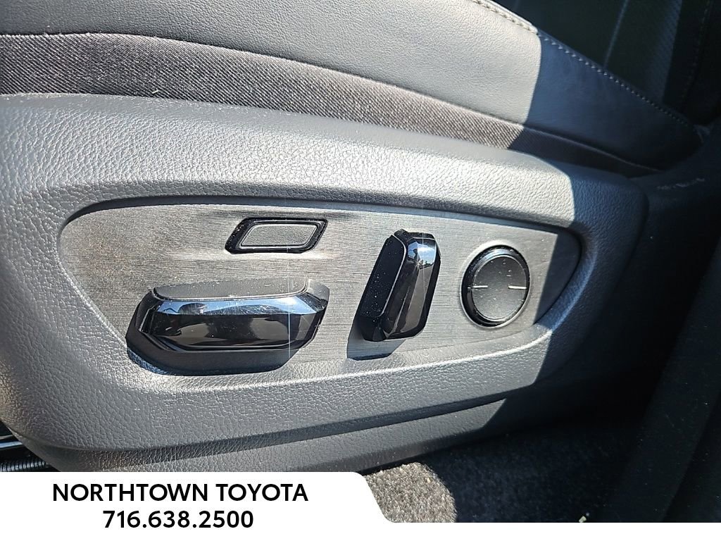 Used 2024 Lexus GX 550 image 28