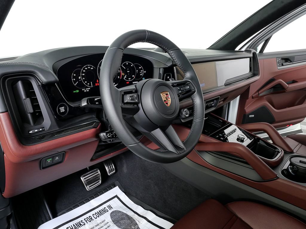 New 2026 Porsche Cayenne GTS image 4