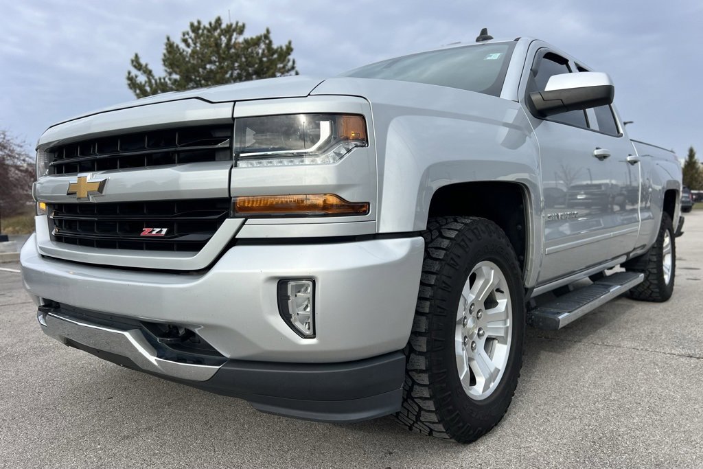 Used 2018 Chevrolet Silverado 1500 LT w/ All Star Edition image 15