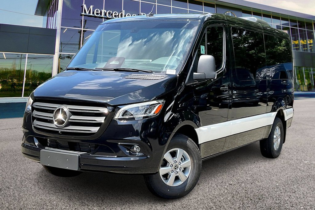 New 2025 Mercedes-Benz Sprinter 2500 image 2
