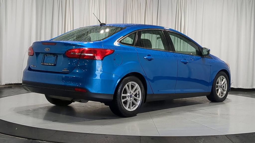 Used 2016 Ford Focus SE w/ SE Cold Weather Package FWD image 10