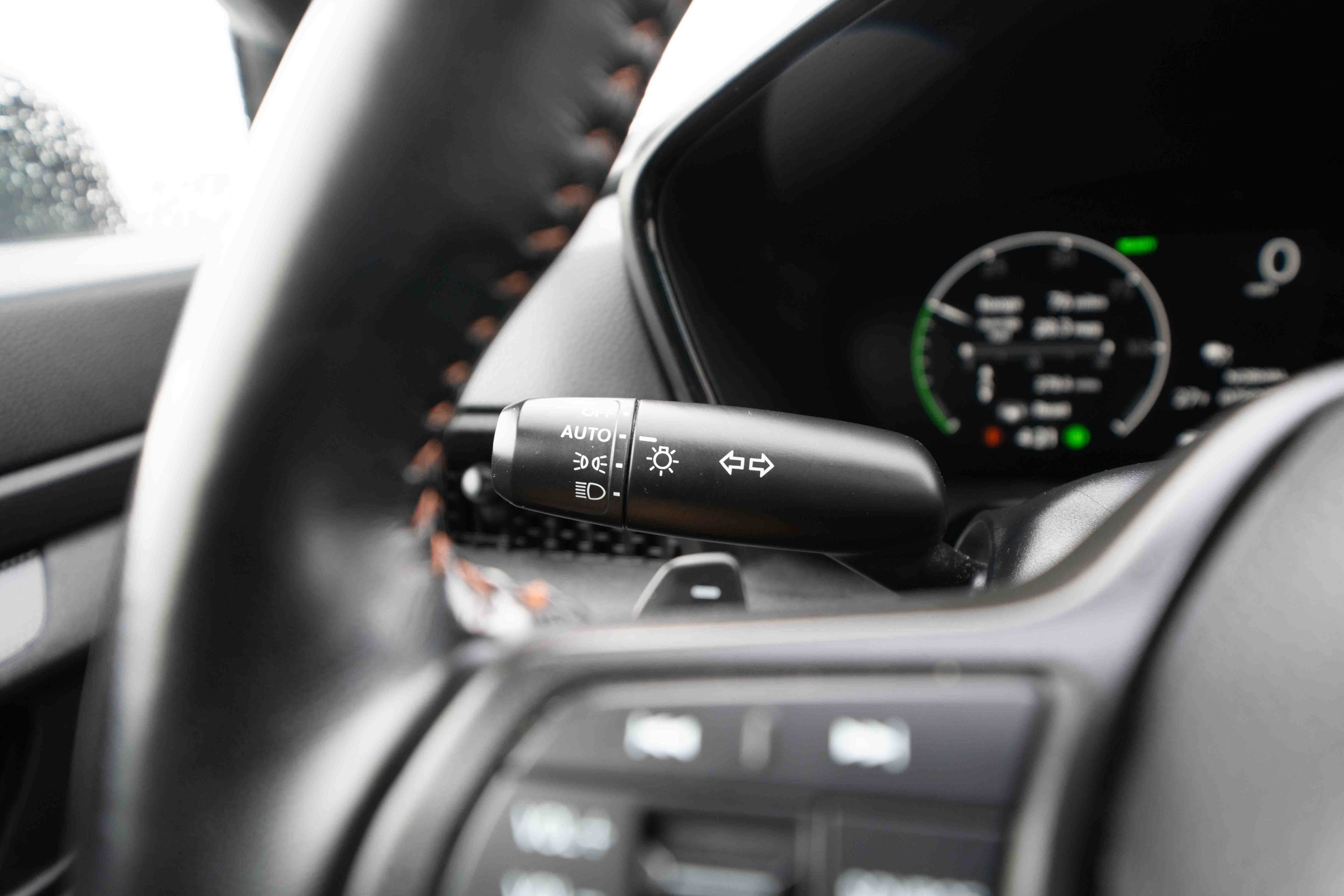 Certified 2025 Honda CR-V Sport image 13