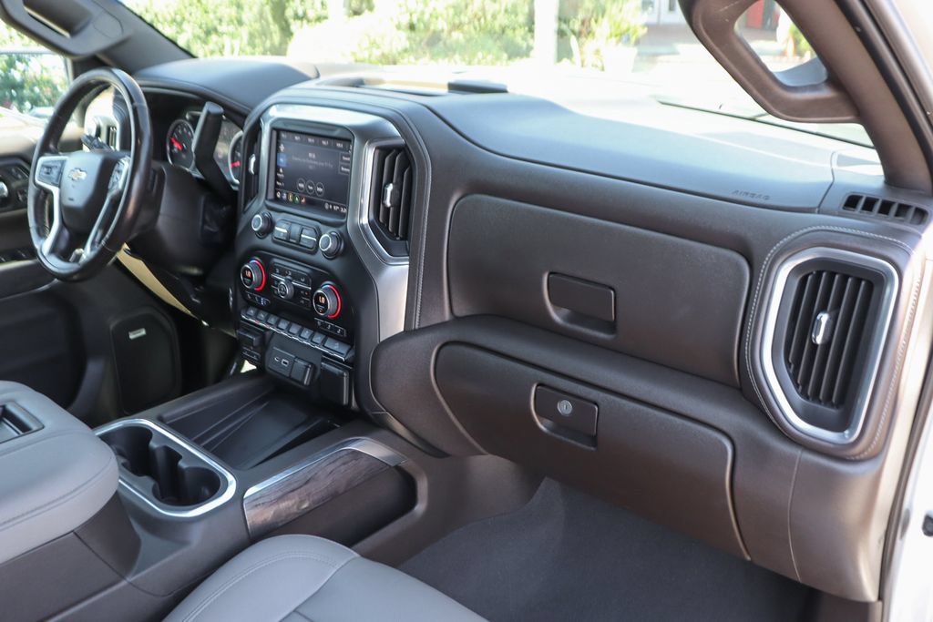 Used 2022 Chevrolet Silverado 1500 LTZ w/ LTZ Premium Package AWD/4WD image 37