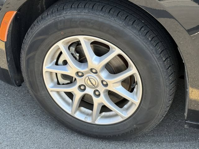 Certified 2024 Chrysler Pacifica Touring-L FWD image 8