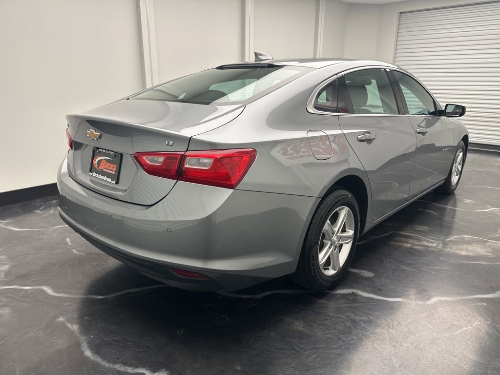 Used 2024 Chevrolet Malibu LT image 3