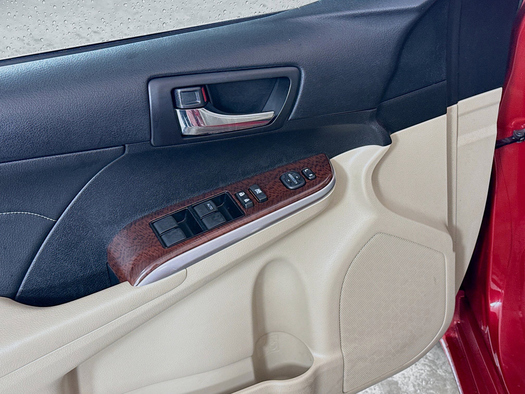 Used 2013 Toyota Camry XLE image 19