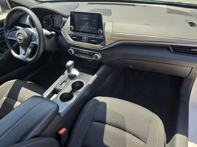 Certified 2024 Nissan Altima 2.5 SV FWD image 11