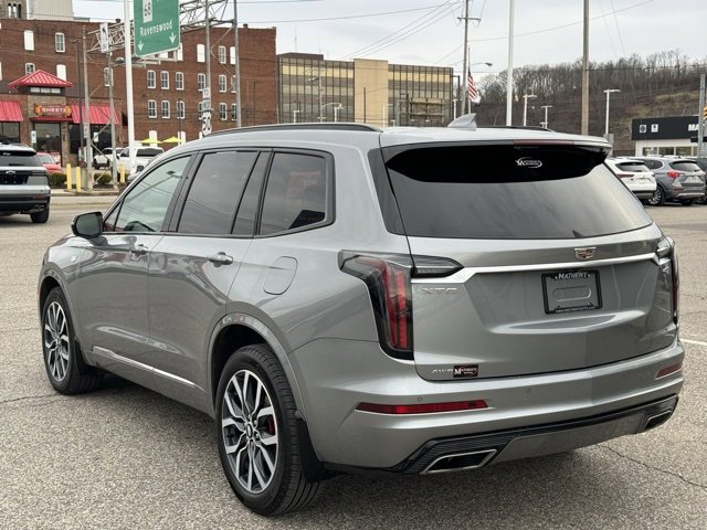 Used 2024 Cadillac XT6 Sport image 3