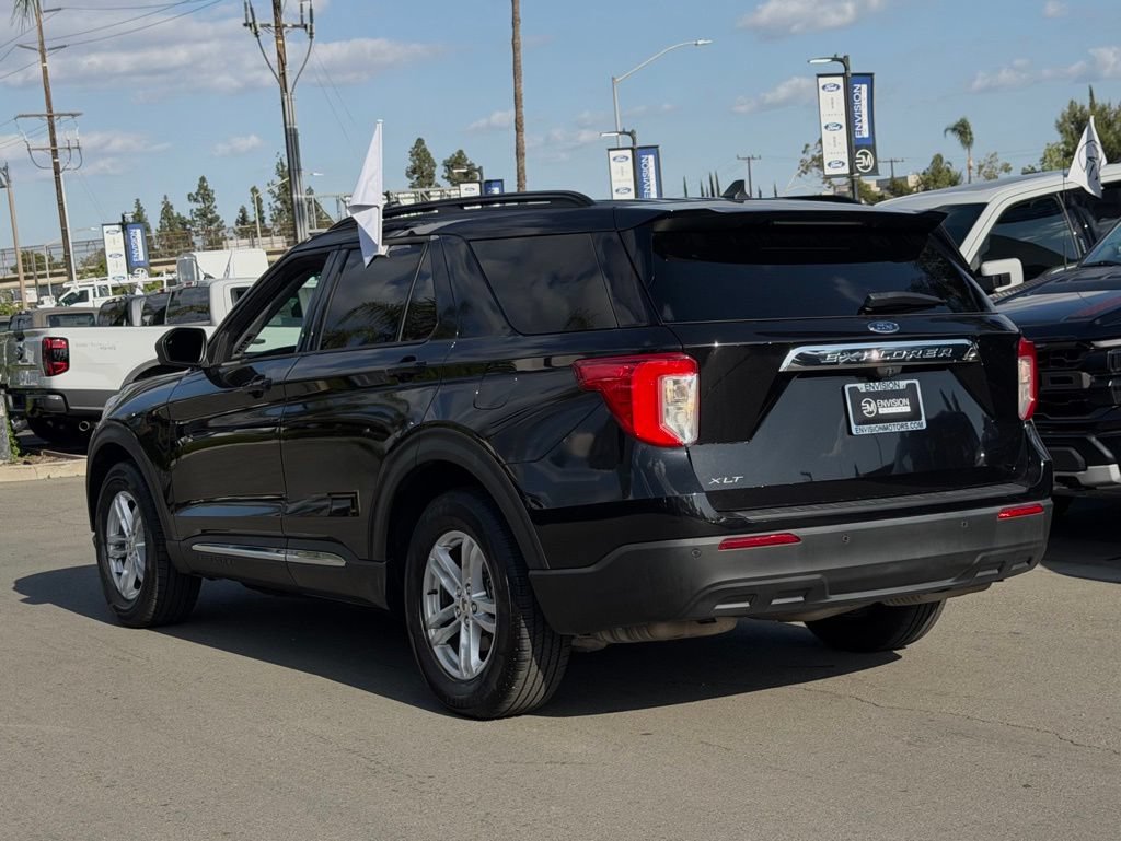Certified 2022 Ford Explorer XLT RWD image 8