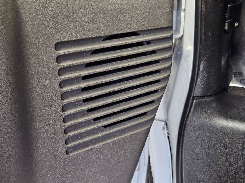 Used 2020 Chevrolet Express 3500 LT w/ LT Preferred Equipment Group image 12