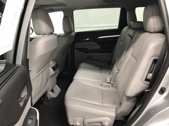 Used 2019 Toyota Highlander XLE image 27
