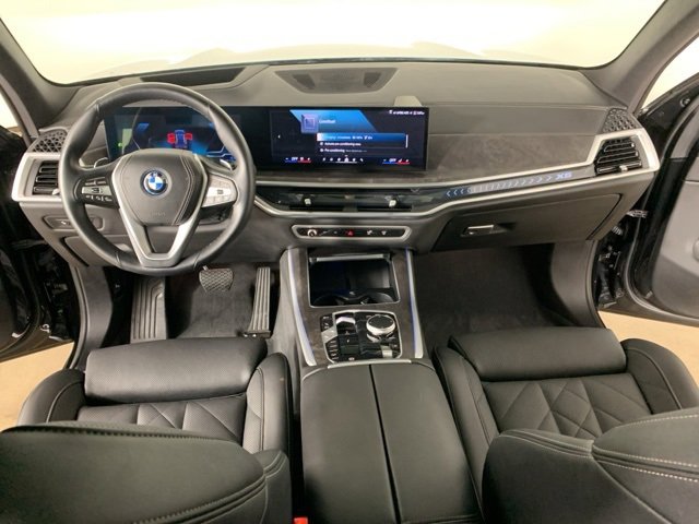 Used 2024 BMW X5 xDrive50e w/ Premium Package image 38