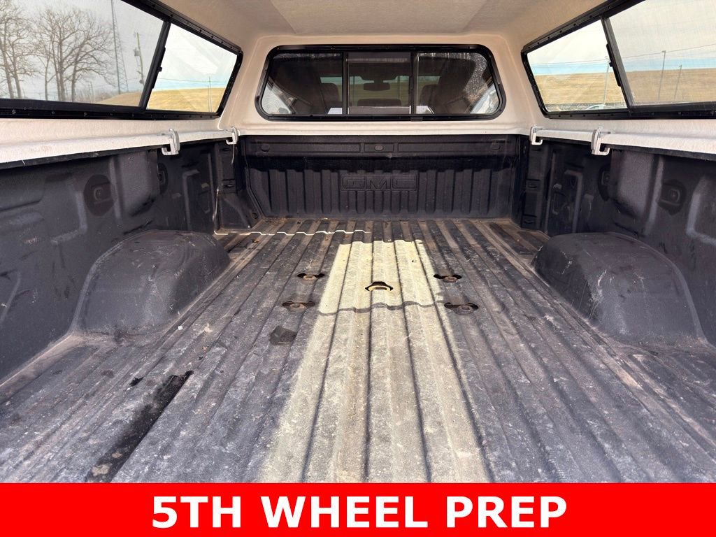 Used 2022 GMC Sierra 2500 SLT w/ SLT Convenience Package image 3