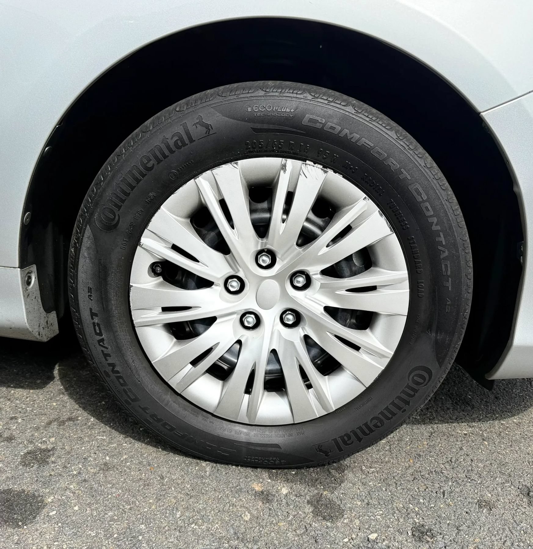 Used 2014 Toyota Camry LE FWD image 42