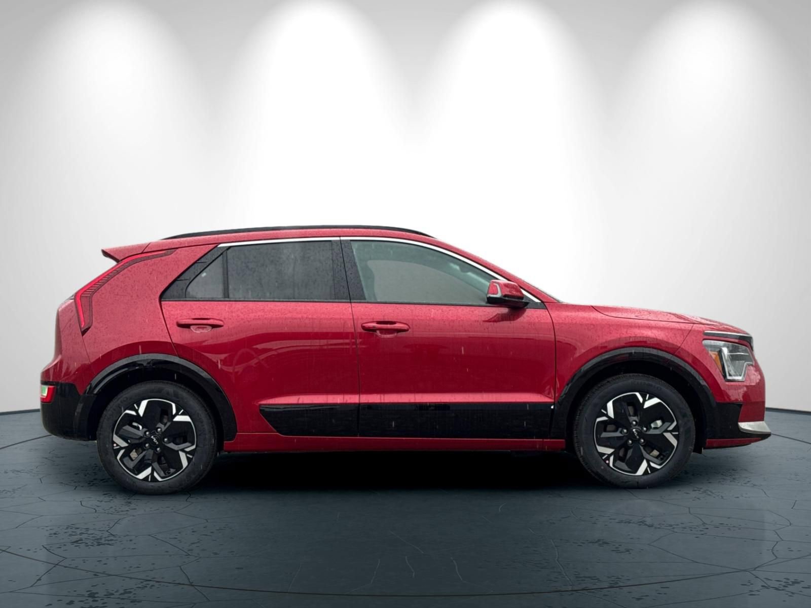 New 2026 Kia Niro Wind FWD image 3