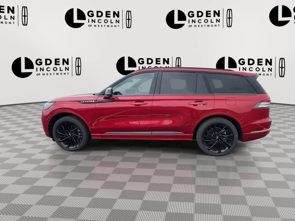 Certified 2025 Lincoln Aviator Reserve w/ Luxury Package RWD image 5