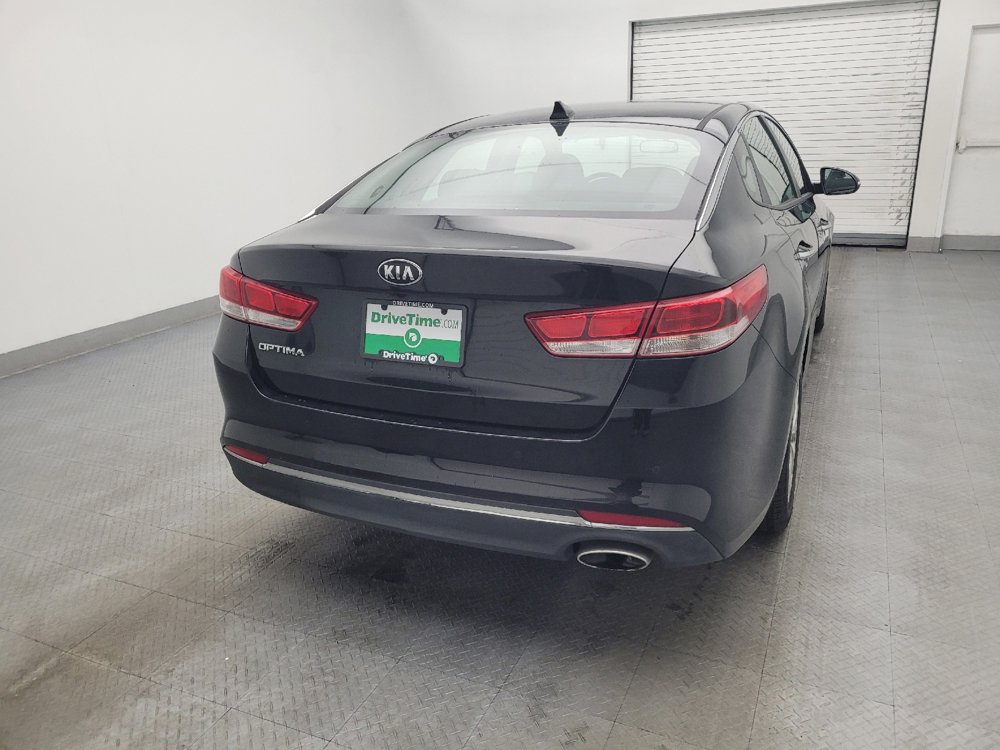 Used 2018 Kia Optima LX w/ 17" Alloy Wheels Package image 7