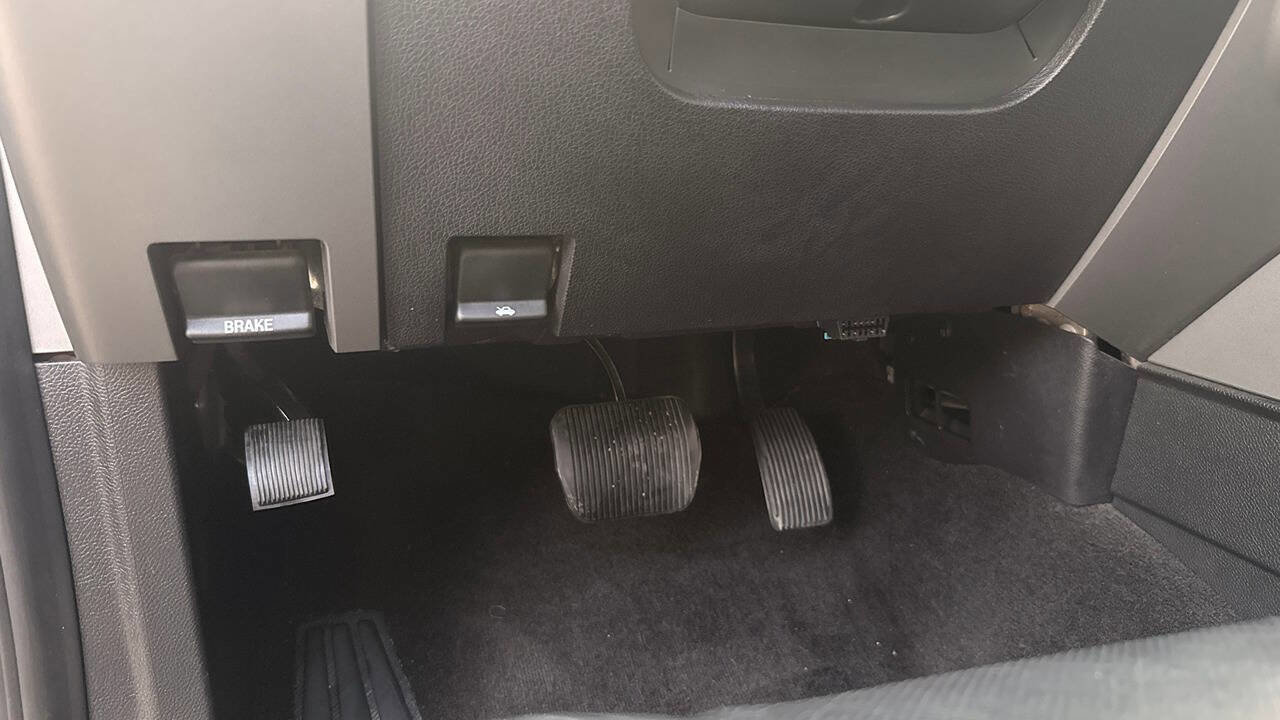 Used 2015 Ford Expedition Platinum image 33