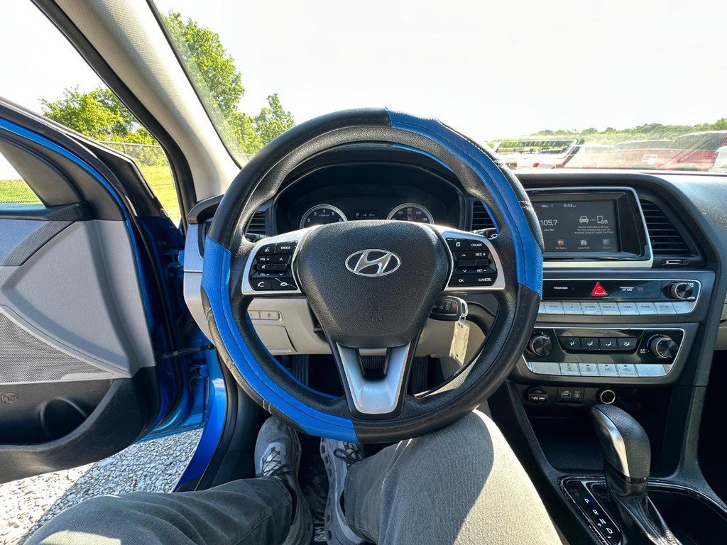 Used 2018 Hyundai Sonata SE w/ Cargo Package FWD image 16