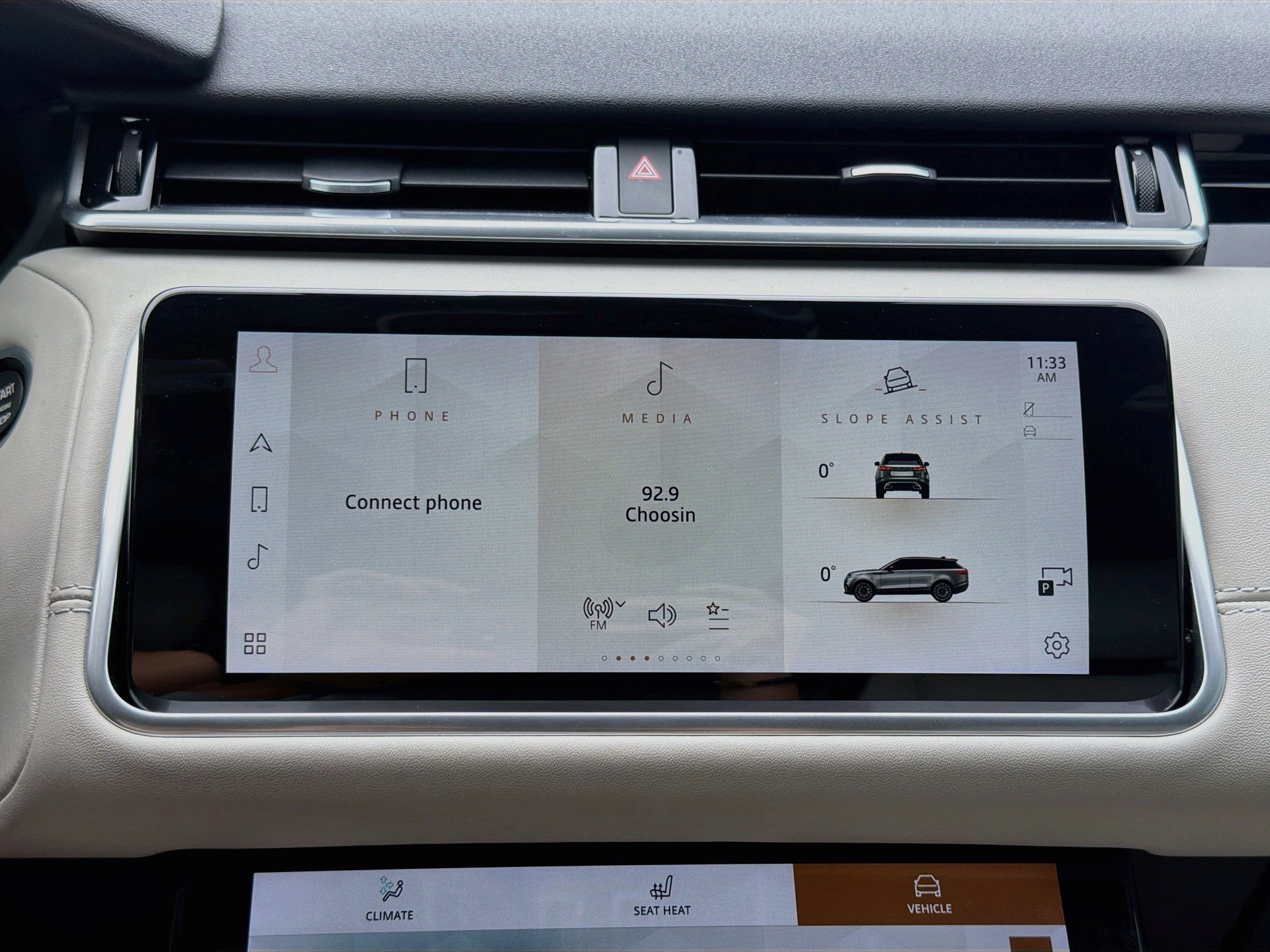 Used 2021 Land Rover Range Rover Velar R-Dynamic S AWD/4WD image 31