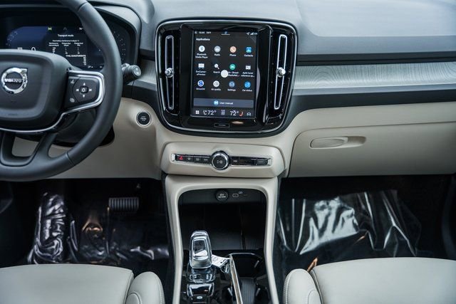 Used 2026 Volvo XC40 B5 Ultra w/ Protection Package Premier image 21