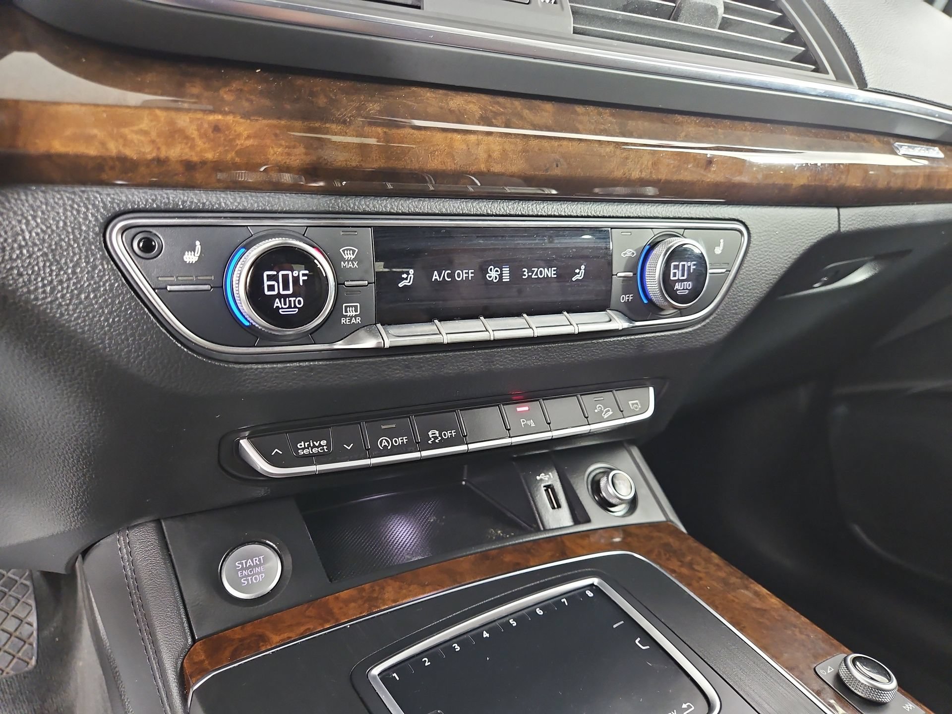 Used 2020 Audi Q5 2.0T Premium Plus w/ Premium Plus Package AWD/4WD image 28