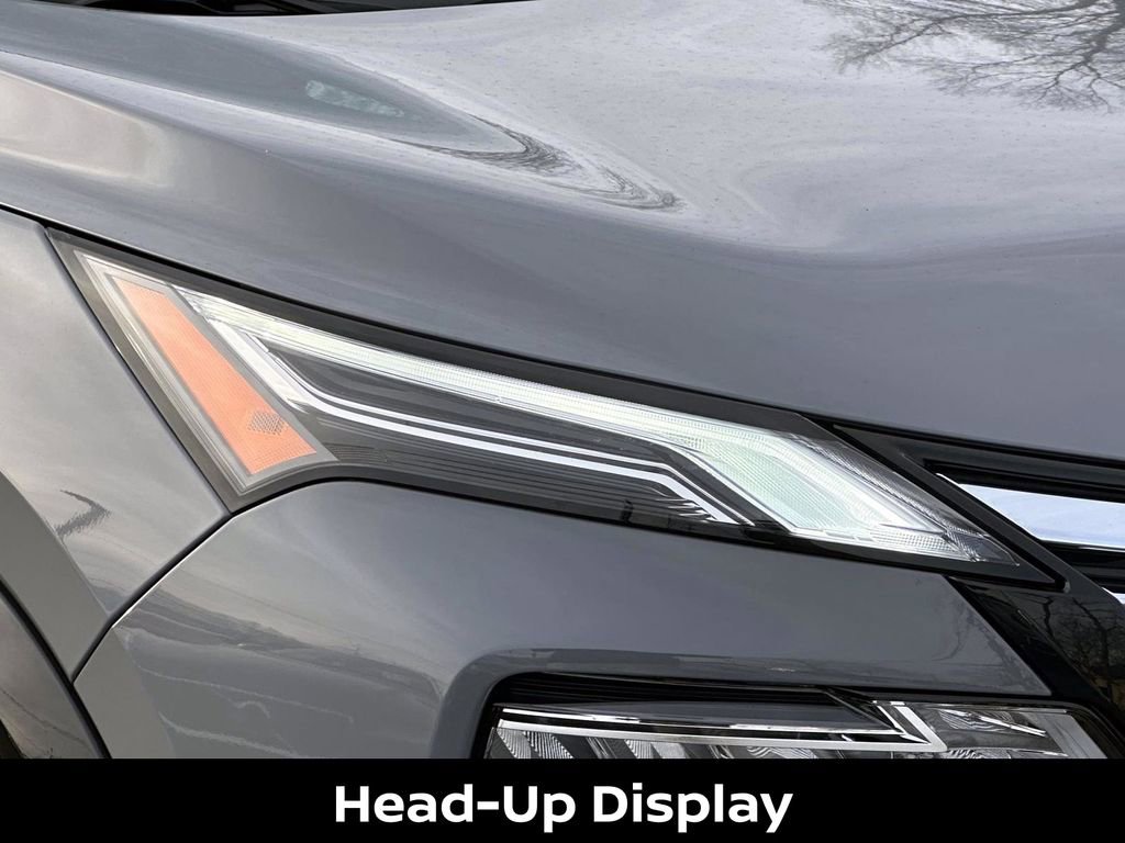 Certified 2025 Nissan Rogue Platinum w/ Tech Package image 12