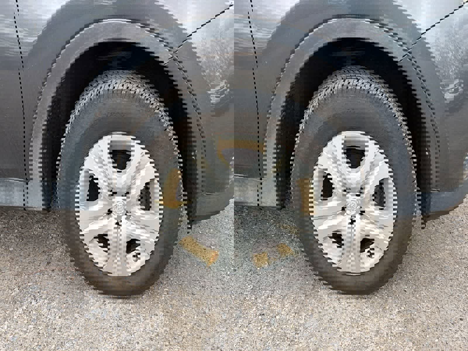 Used 2015 Toyota RAV4 LE image 22