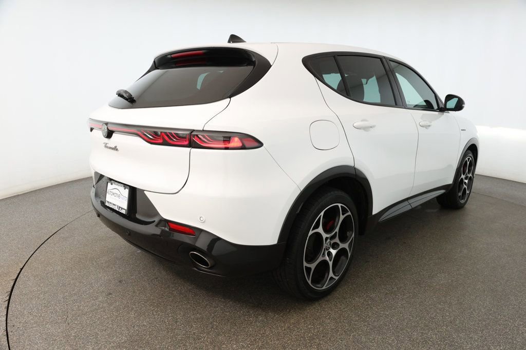 Used 2024 Alfa Romeo Tonale Veloce image 4