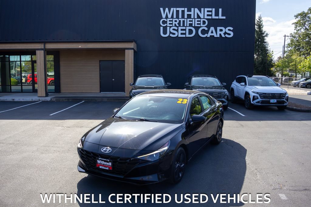 Certified 2023 Hyundai Elantra SEL w/ Preferred Accessory Package
