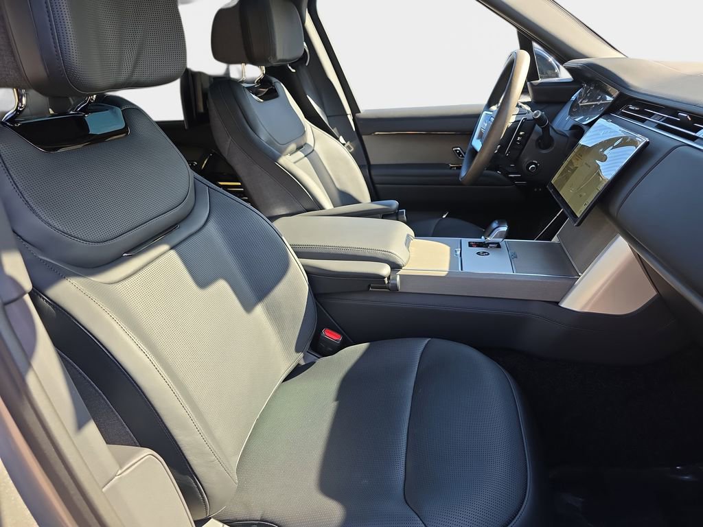 New 2026 Land Rover Range Rover SV image 10