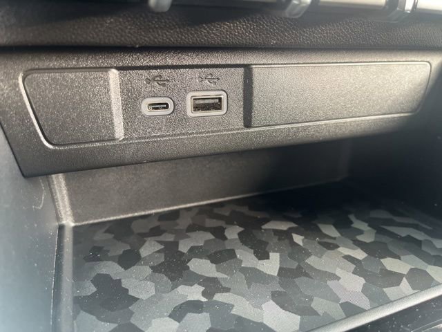 New 2026 GMC Canyon Elevation w/ Convenience Package image 21