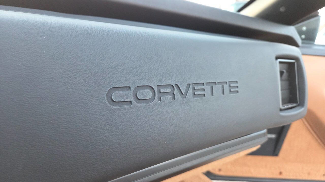 Used 1989 Chevrolet Corvette Convertible RWD image 37